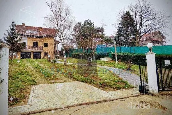 Kuća | 4zida