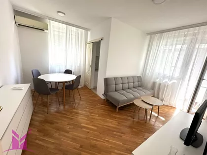 Cara Dušana | 4zida.rs