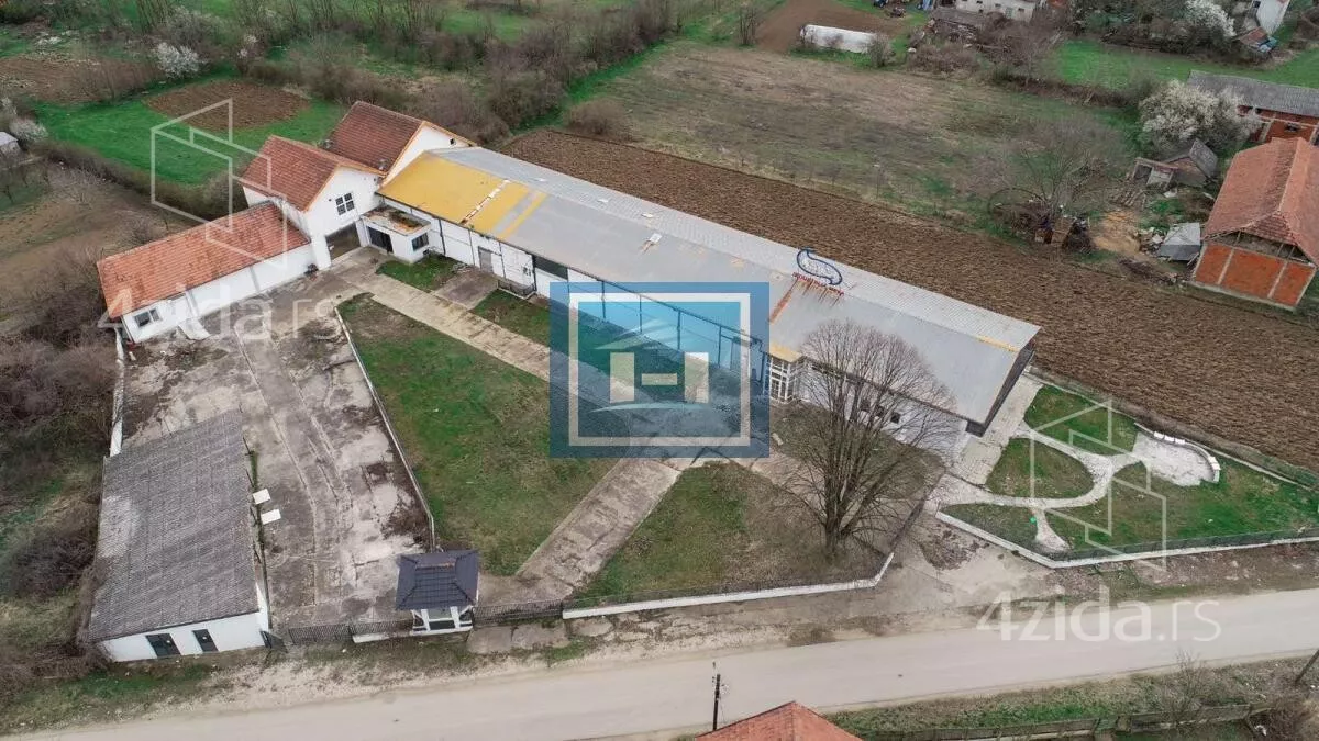 Poslovni prostor | 4zida
