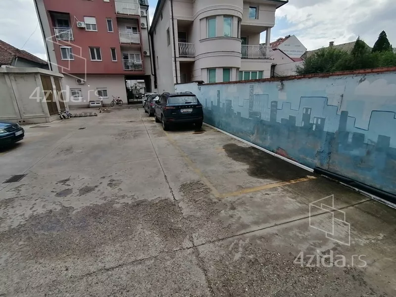 Parking | 4zida