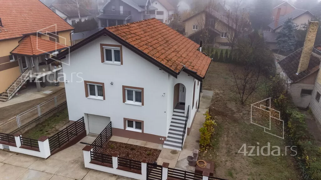 2-etažna kuća | 4zida