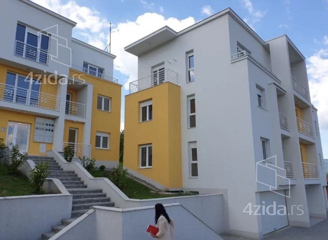 Garsonjera | 4zida