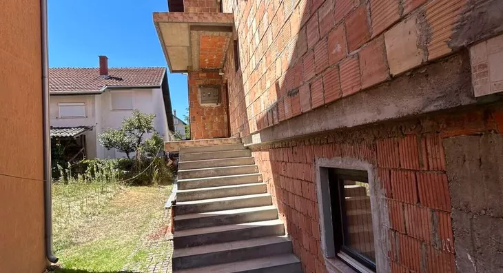 4-etažna kuća | 4zida