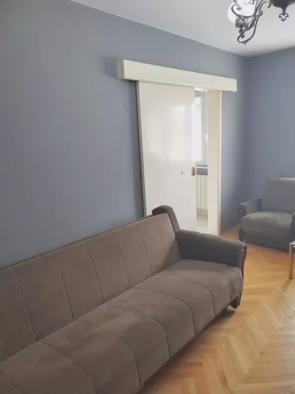 Stojana Novakovića 27 | 4zida.rs