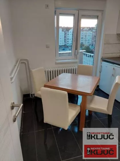 Železnička stanica | 4zida.rs