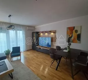 Petrovaradin, Gradske lokacije, Novi Sad, 4.0 stan | 4zida.rs