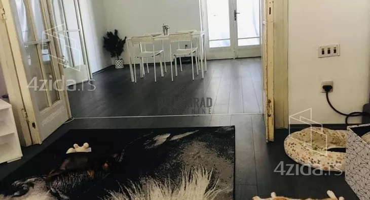 Šestosoban stan | 4zida