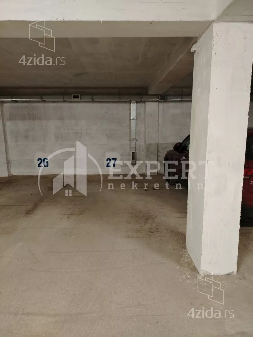 Garaža | 4zida