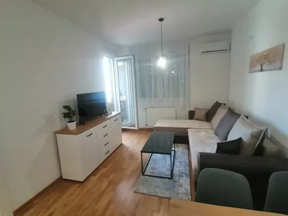 Gorana Jojića | 4zida.rs