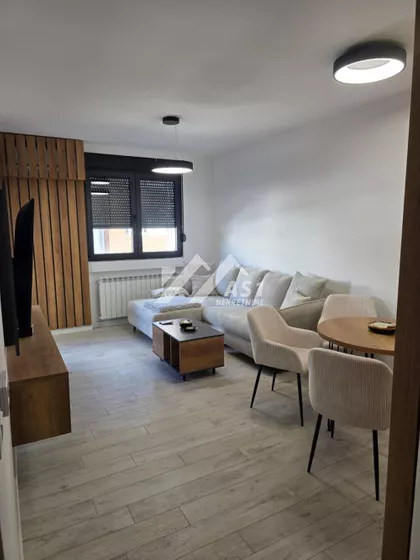 Janka Čmelika | 4zida.rs