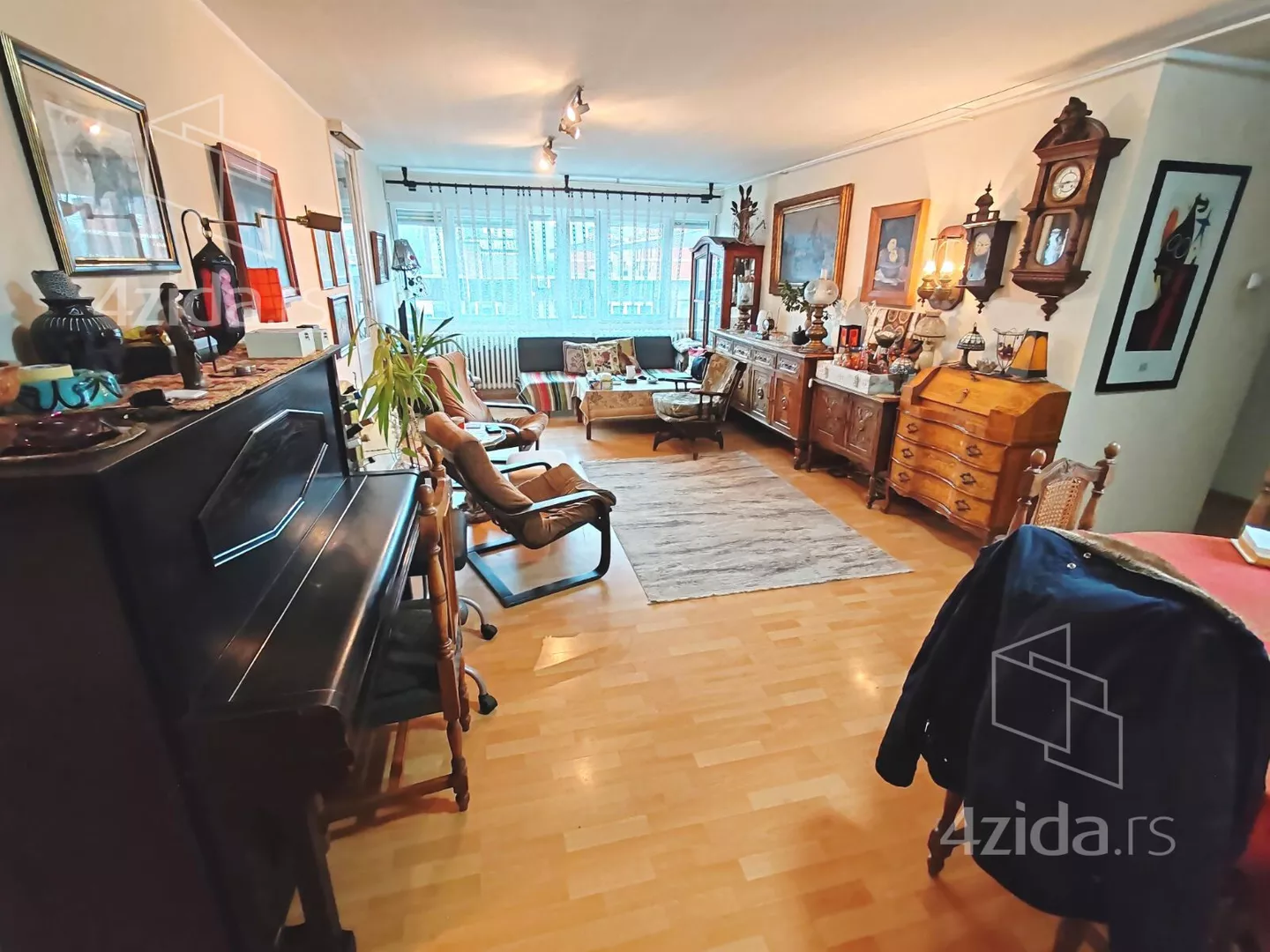 Četvorosoban stan | 4zida