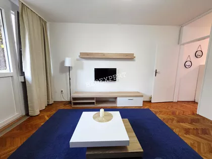Radovana Simića Cige 20 | 4zida.rs
