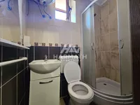 Poslovna zgrada | 4zida