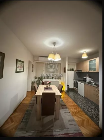 Slavujev Venac | 4zida.rs