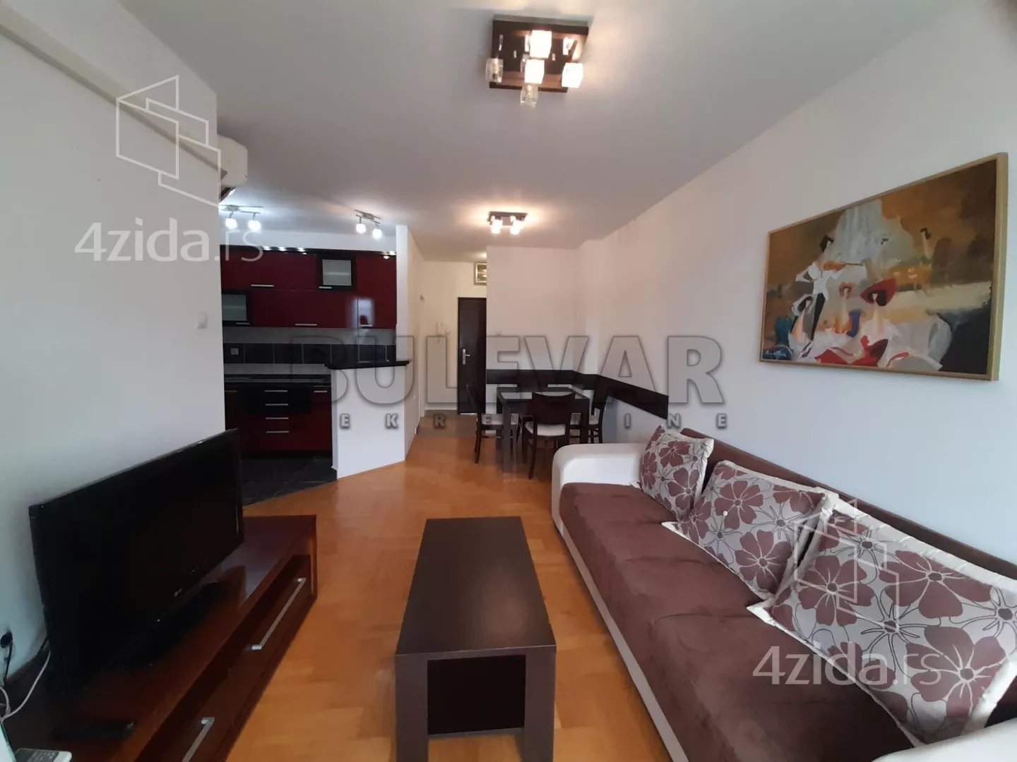 Jednoiposoban stan | 4zida