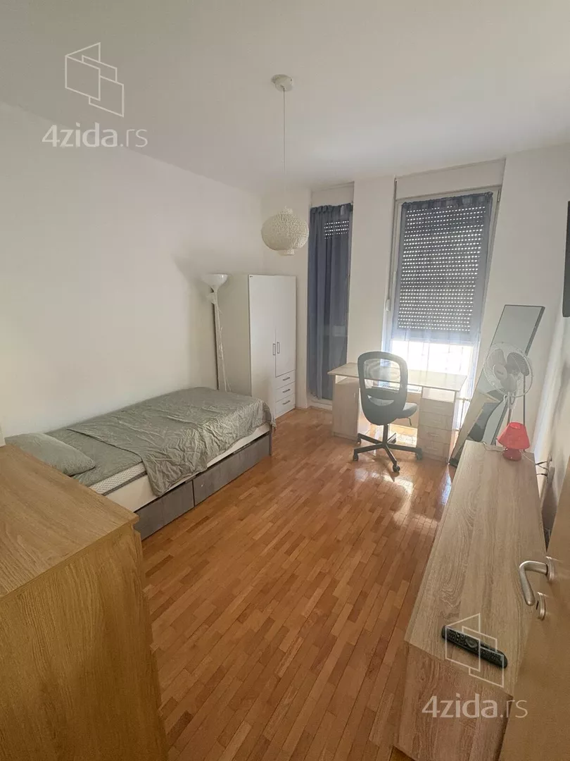 Продается трехкомнатная квартира, Центр, 159.000€, 60m² — фото