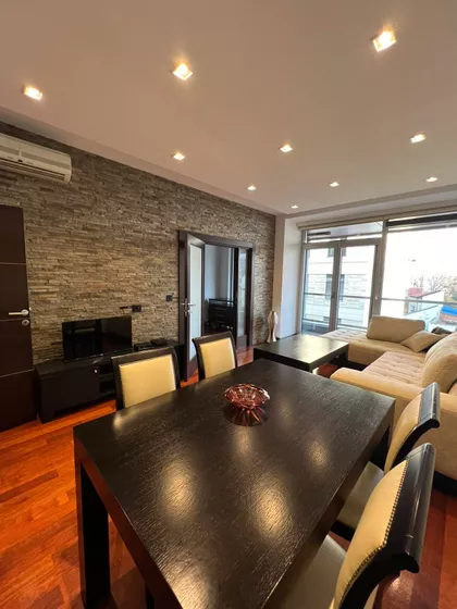 Braničevska 2 | 4zida.rs