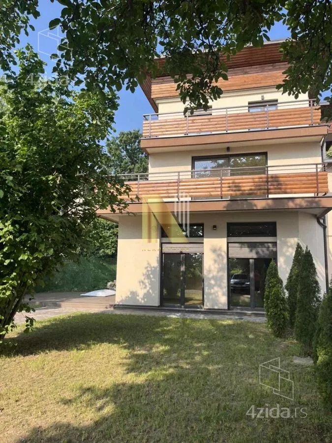 Kuća | 4zida