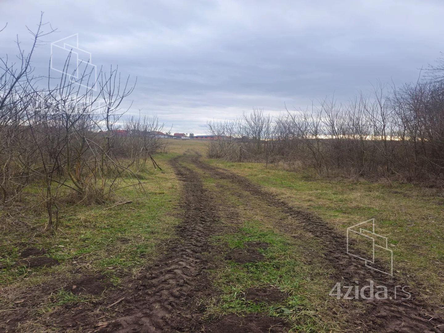 Građevinsko zemljište | 4zida