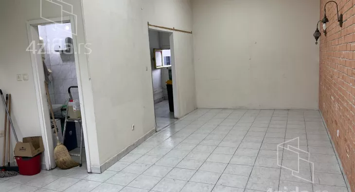 Lokal | 4zida