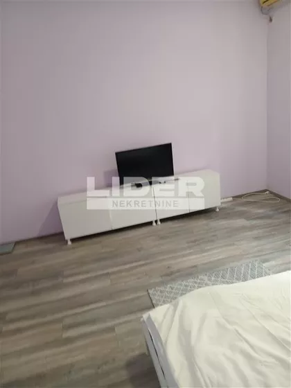 Zahumska | 4zida.rs