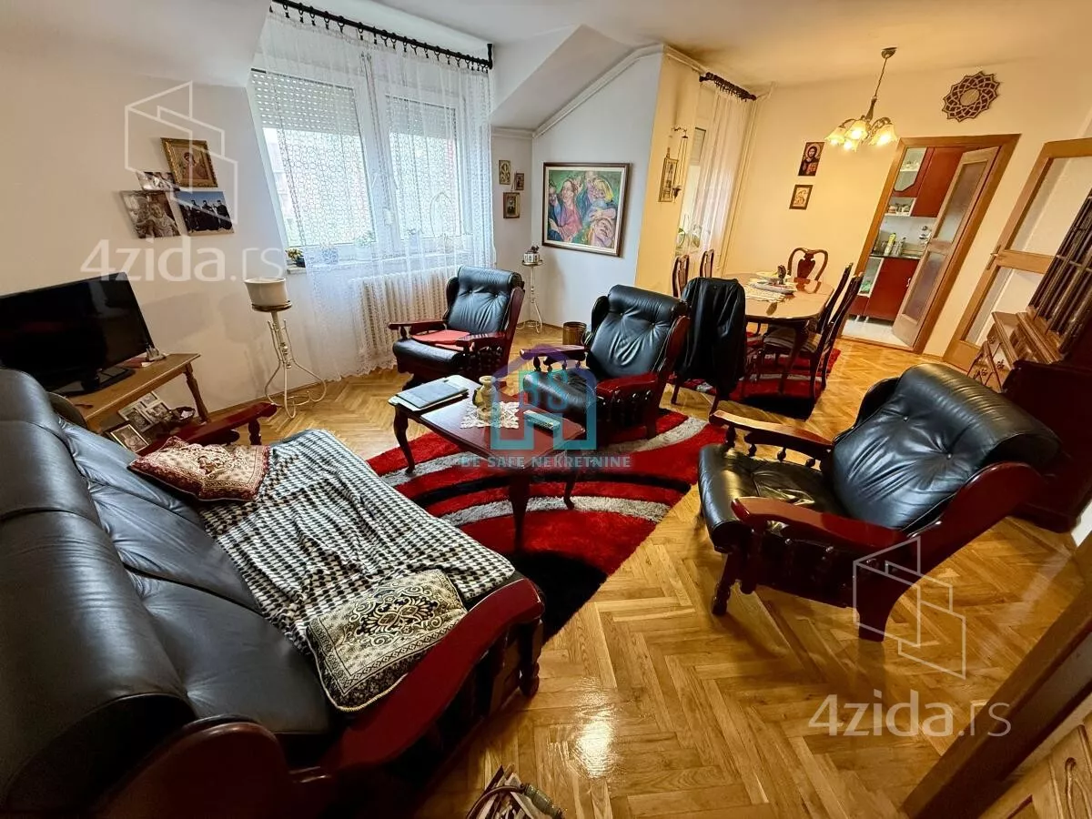 Četvorosoban stan | 4zida