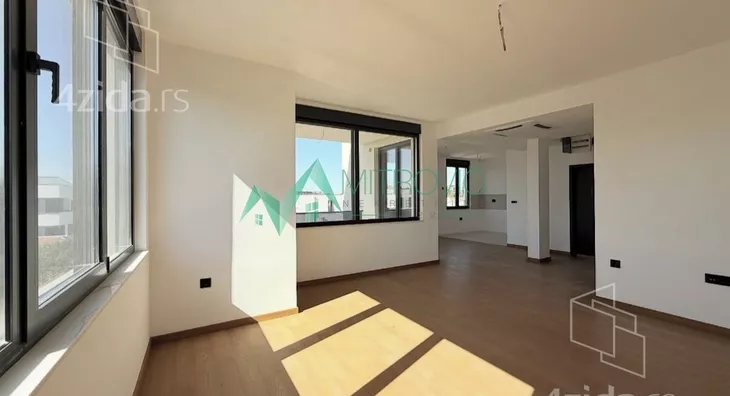 Petosoban stan | 4zida