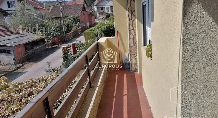 3-etažna kuća | 4zida