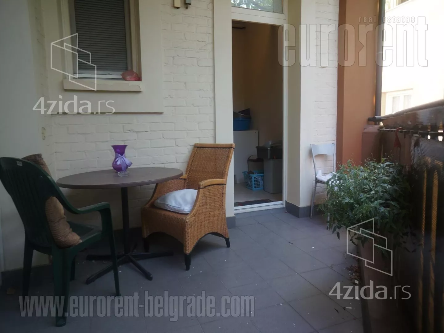 Četvoroiposoban stan | 4zida