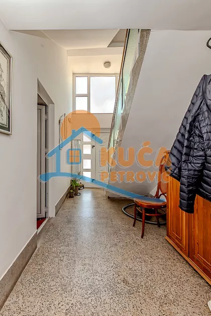 Gutenbergova | 4zida.rs