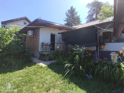 Boleč | 4zida.rs
