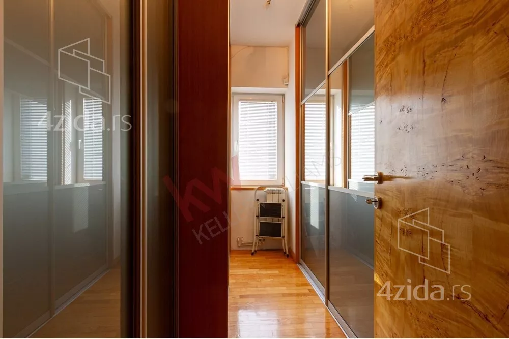 4-etažna kuća | 4zida