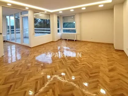 Jovana Stojsavljevića | 4zida.rs