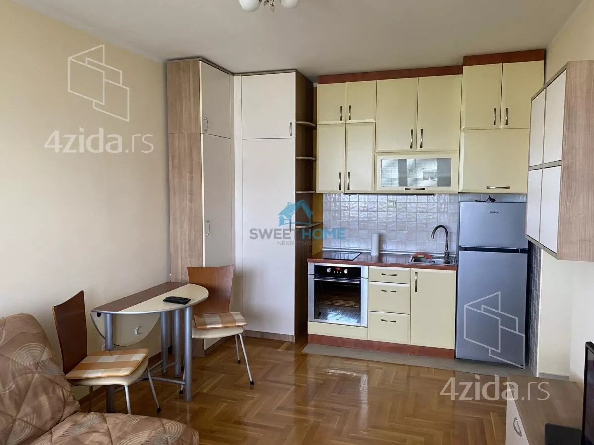 Garsonjera | 4zida
