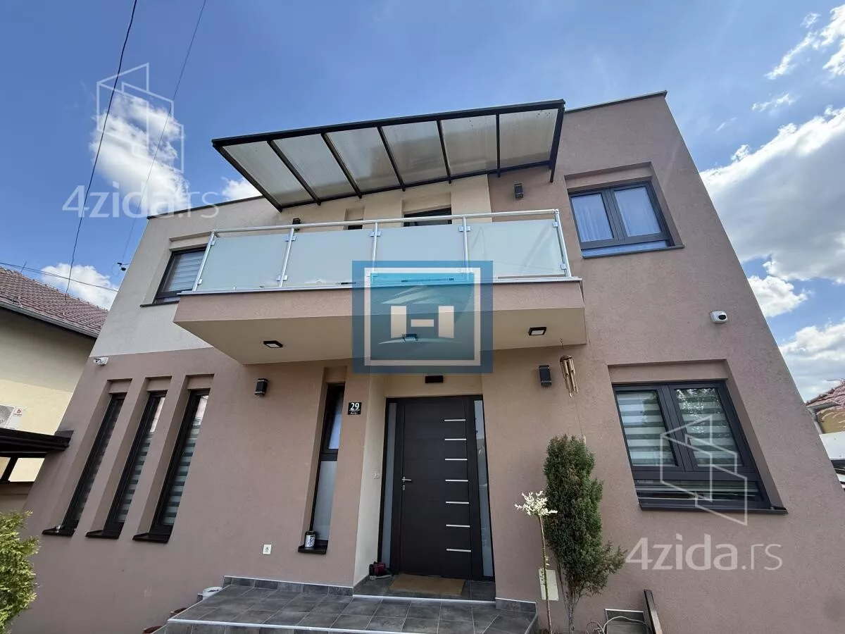 Kuća | 4zida