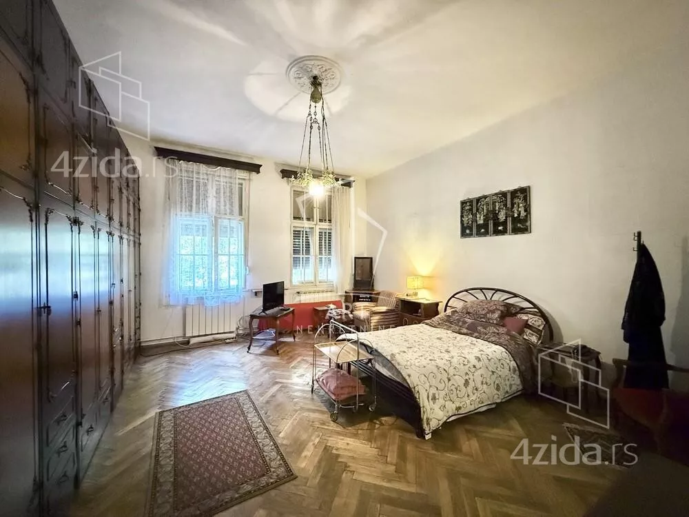 Četvoroiposoban stan | 4zida