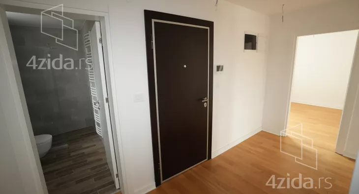 Petosoban stan | 4zida