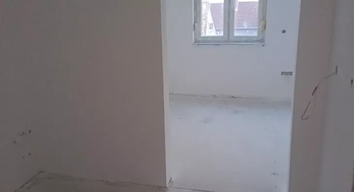 Poslovna zgrada | 4zida