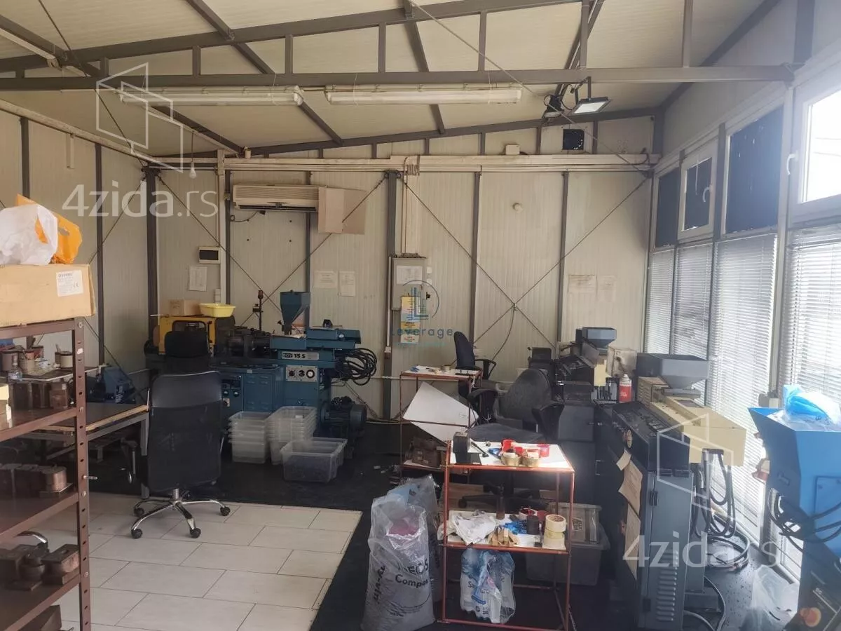 Lokal | 4zida