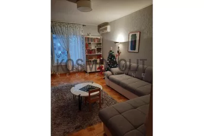 Peđe Milosavljevića | 4zida.rs