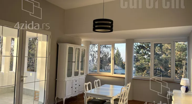 Šestosoban stan | 4zida