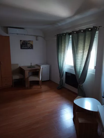 Jevrejska | 4zida.rs