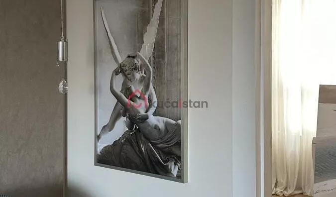 Četvoroiposoban stan | 4zida