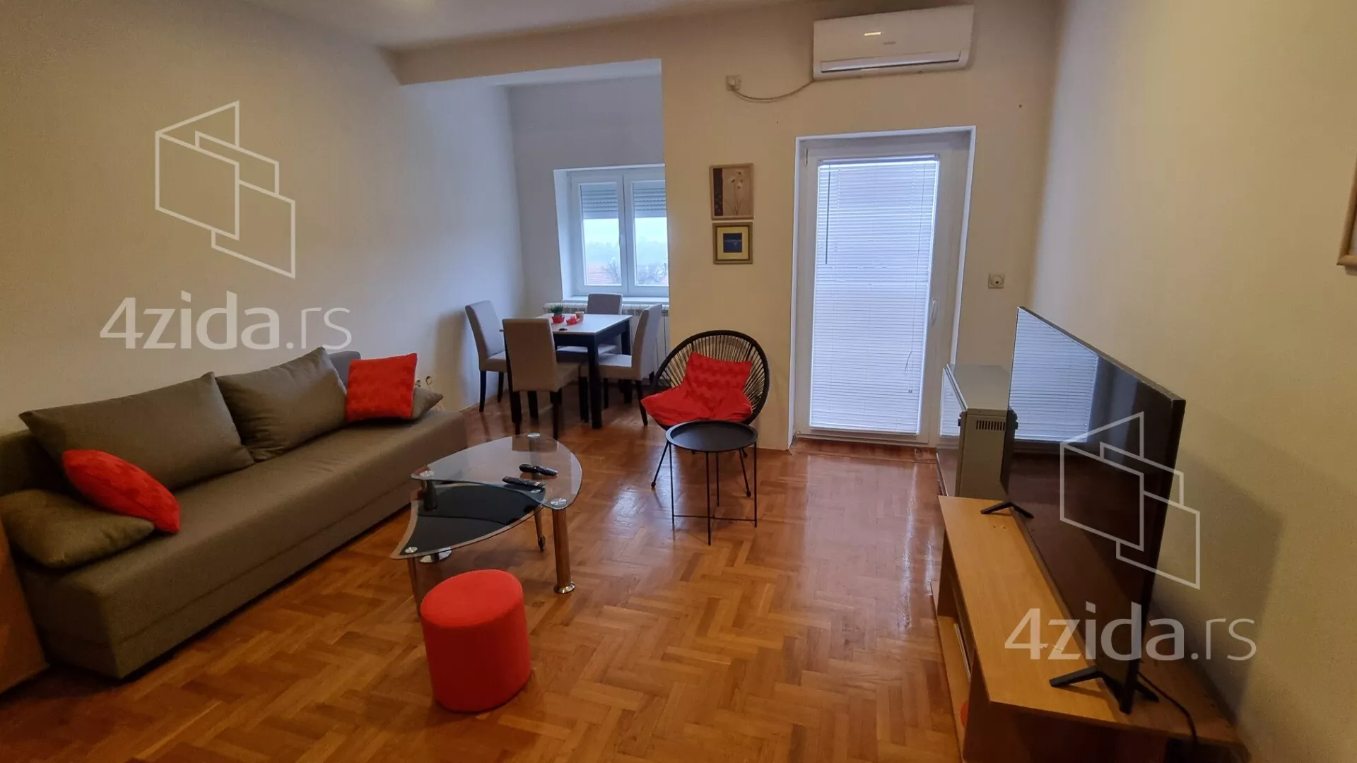 Jednoiposoban stan | 4zida