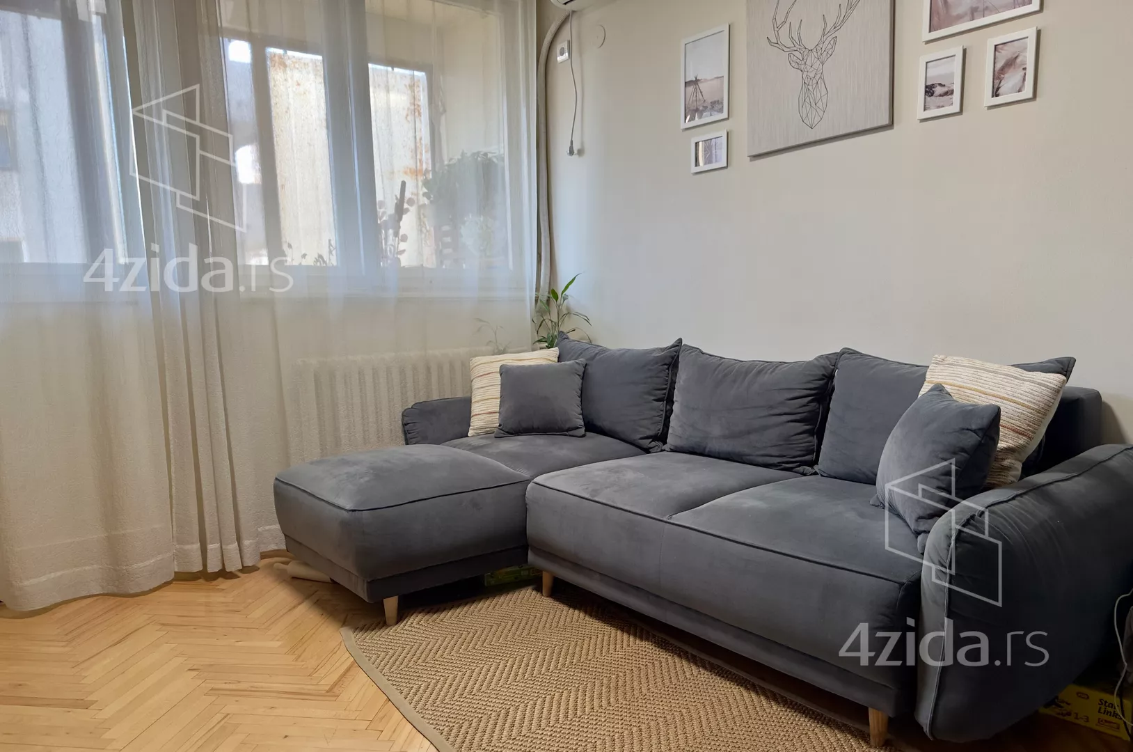 Jednoiposoban stan | 4zida