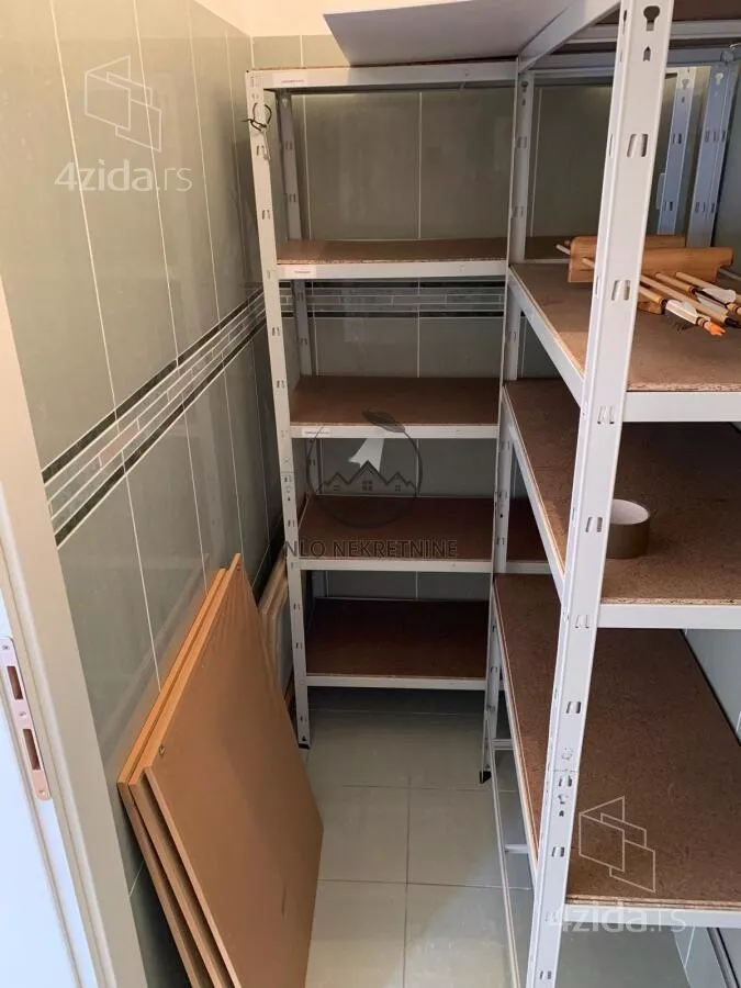 Troiposoban stan | 4zida