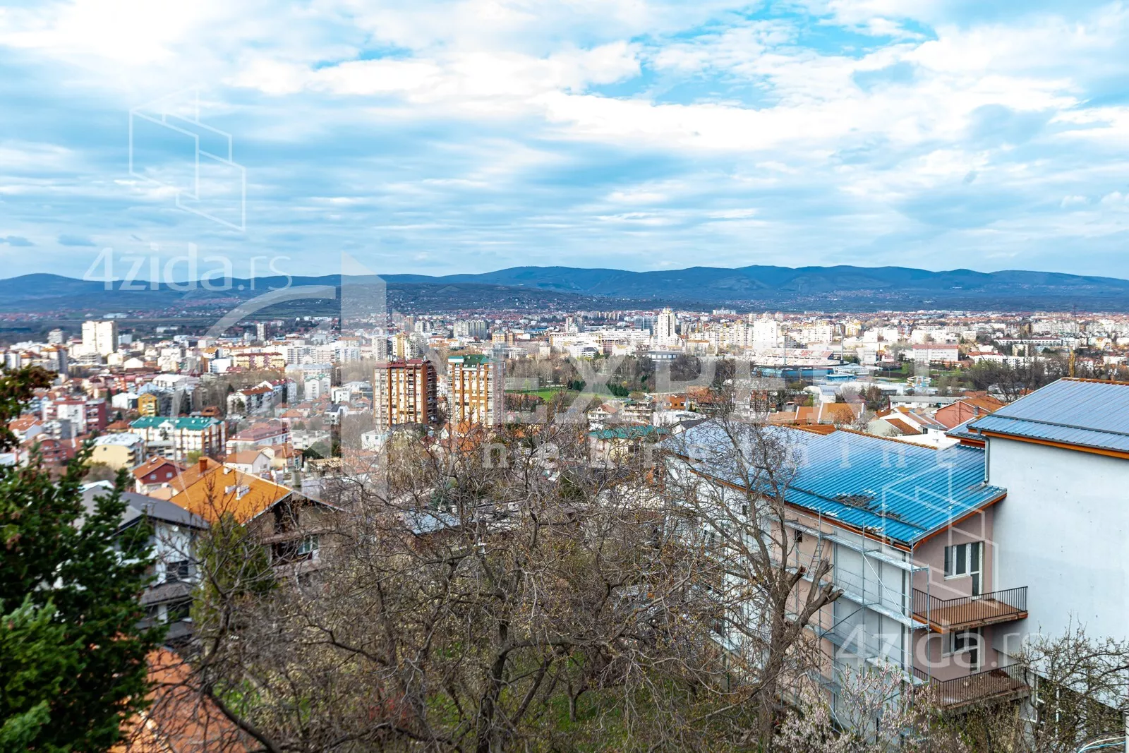 Četvorosoban stan | 4zida