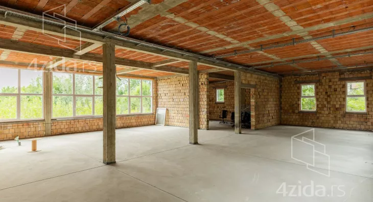 Poslovni prostor | 4zida