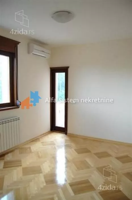 Šestosoban stan | 4zida