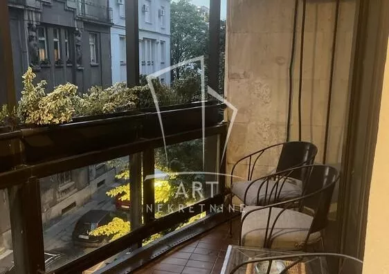 Četvoroiposoban stan | 4zida